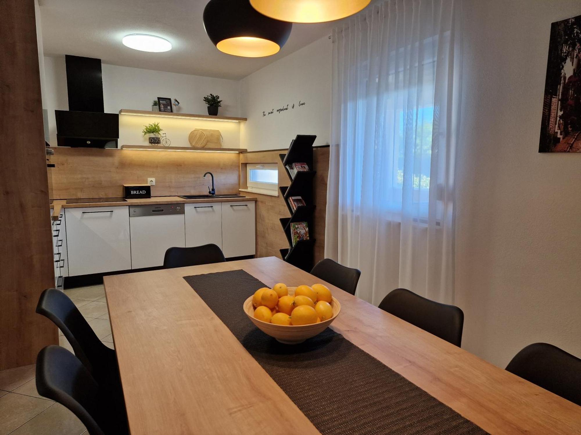 Kaštel Štafilić Beautiful Holiday Home "Villa Luka" מראה חיצוני תמונה